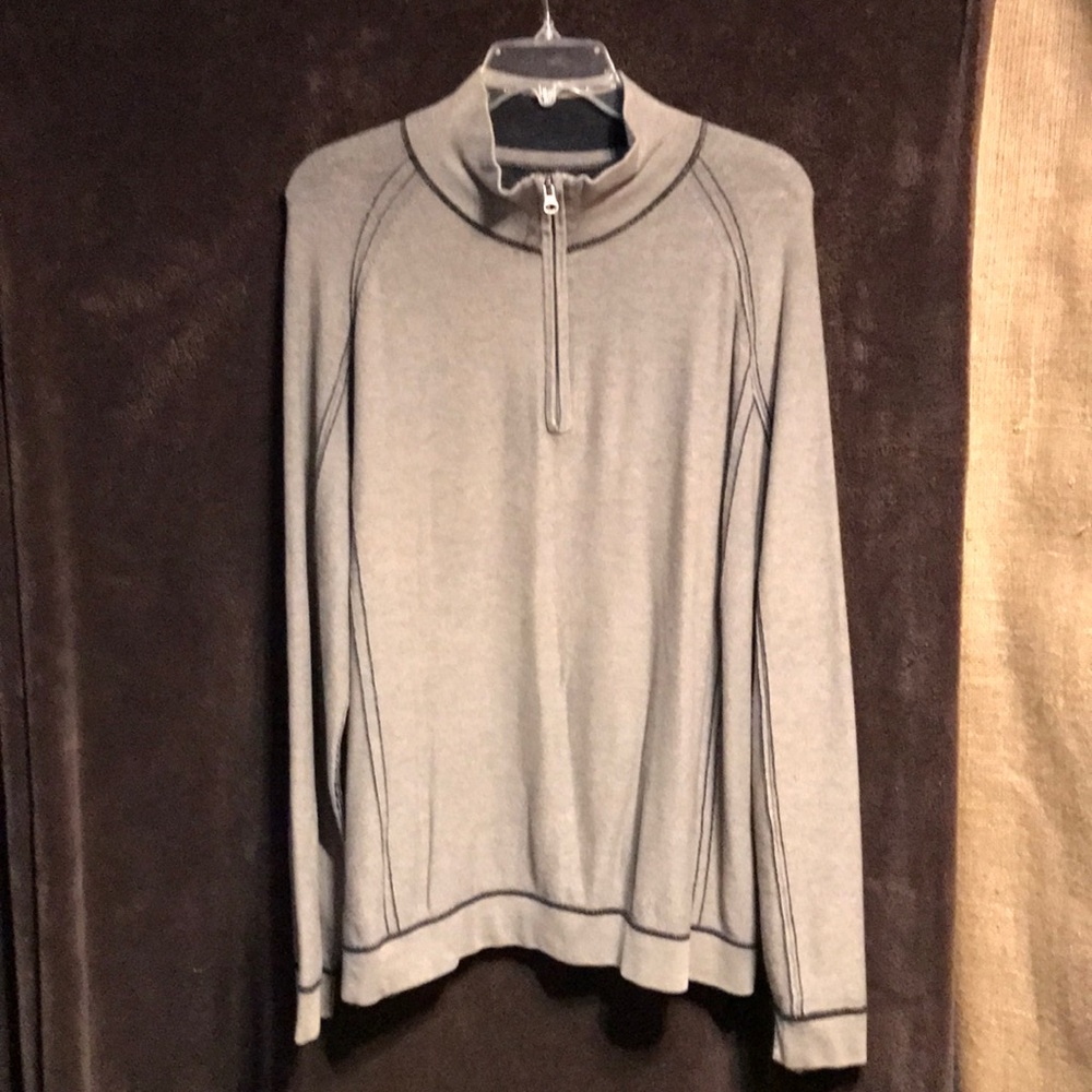 Bachrach size XL quarter zip pullover used